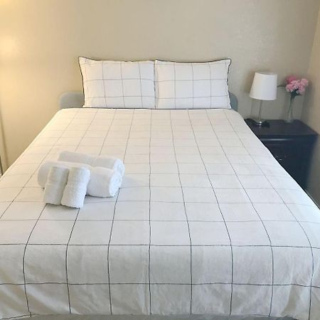 Independent Bedroom With Private Bathroom#2 ラスベガス エクステリア 写真