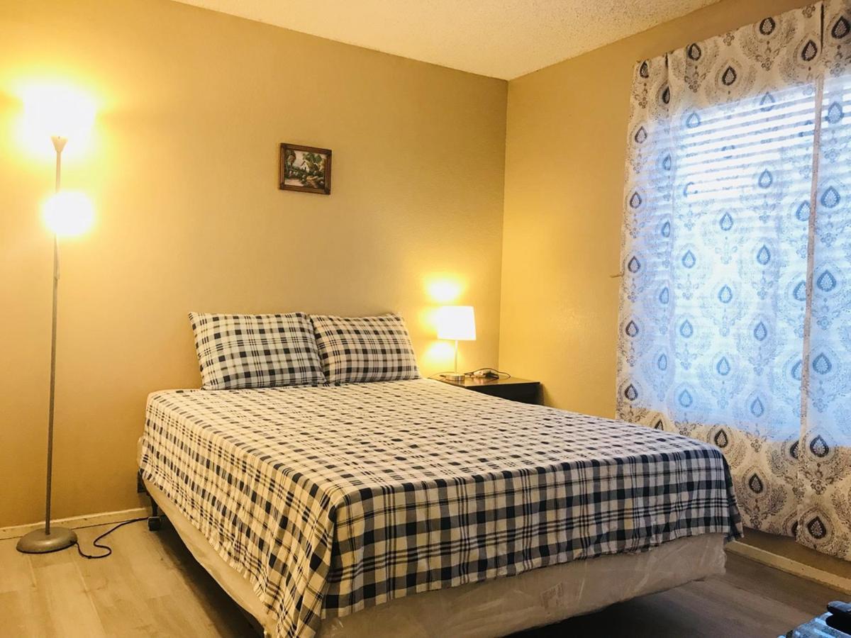 Independent Bedroom With Private Bathroom#2 ラスベガス エクステリア 写真