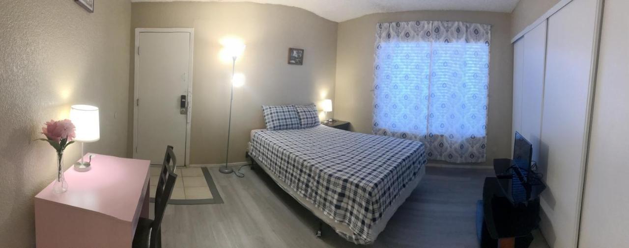 Independent Bedroom With Private Bathroom#2 ラスベガス エクステリア 写真