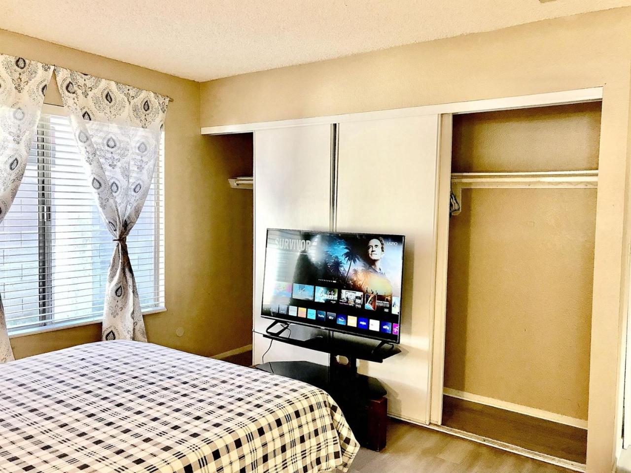 Independent Bedroom With Private Bathroom#2 ラスベガス エクステリア 写真